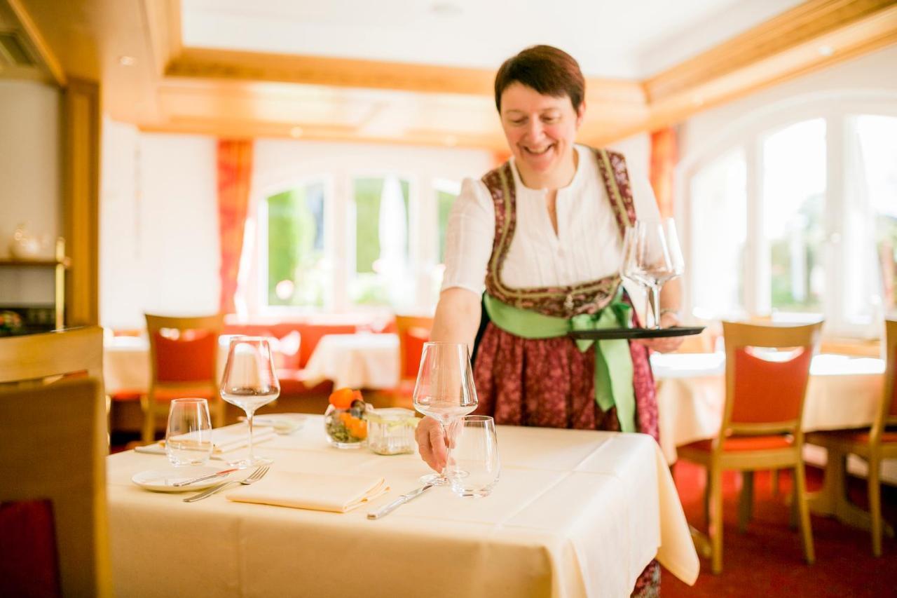 Hotel-Restaurant Sennhutte Im Herzen Des Sudschwarzwalds Kleines Wiesental Extérieur photo
